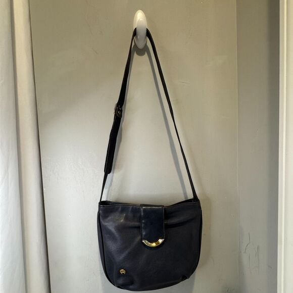 Vintage Etienne Aigner Slate/Navy Leather Crossbody Bag – Timeless Grandmacore - Picture 2 of 13